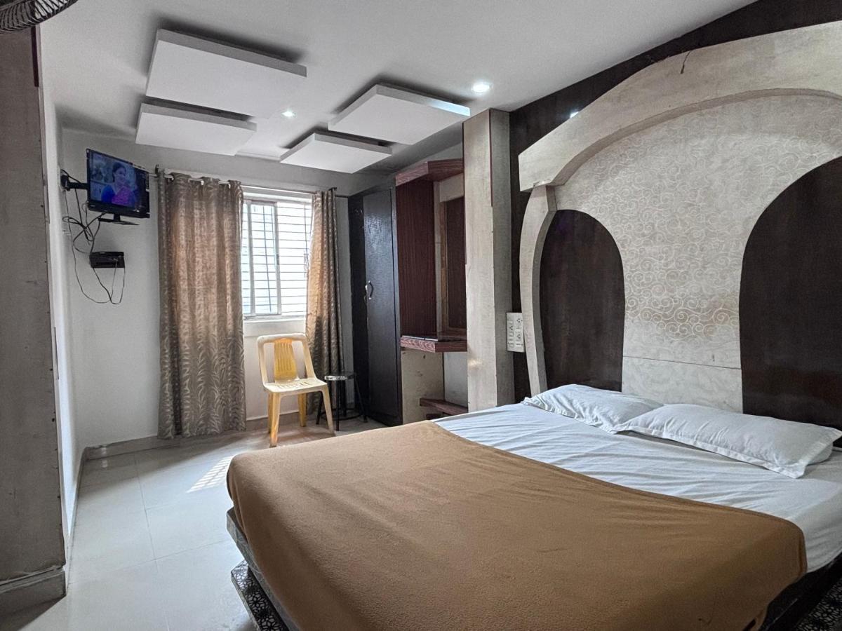 Hotel Raj Empire Mysore Eksteriør billede