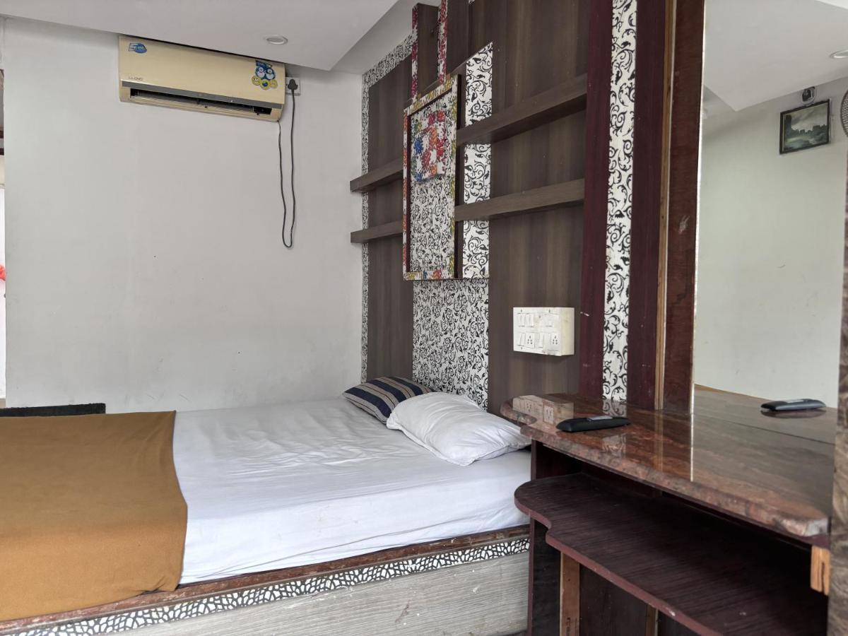 Hotel Raj Empire Mysore Eksteriør billede