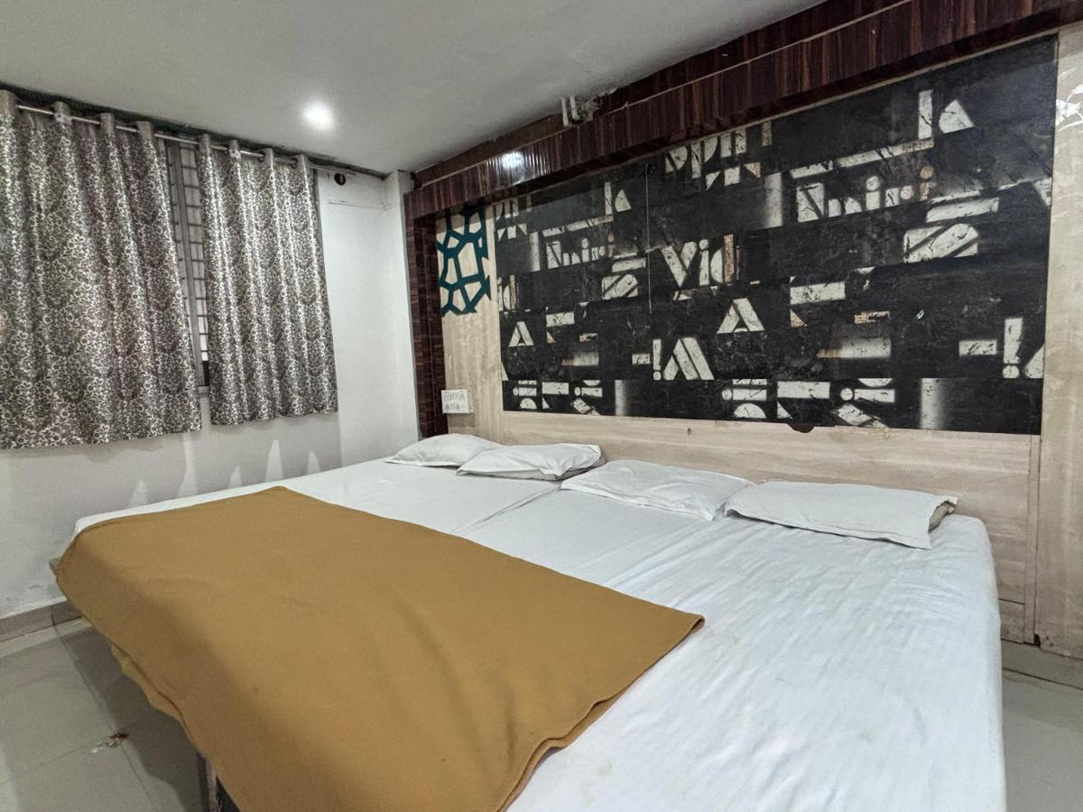 Hotel Raj Empire Mysore Eksteriør billede