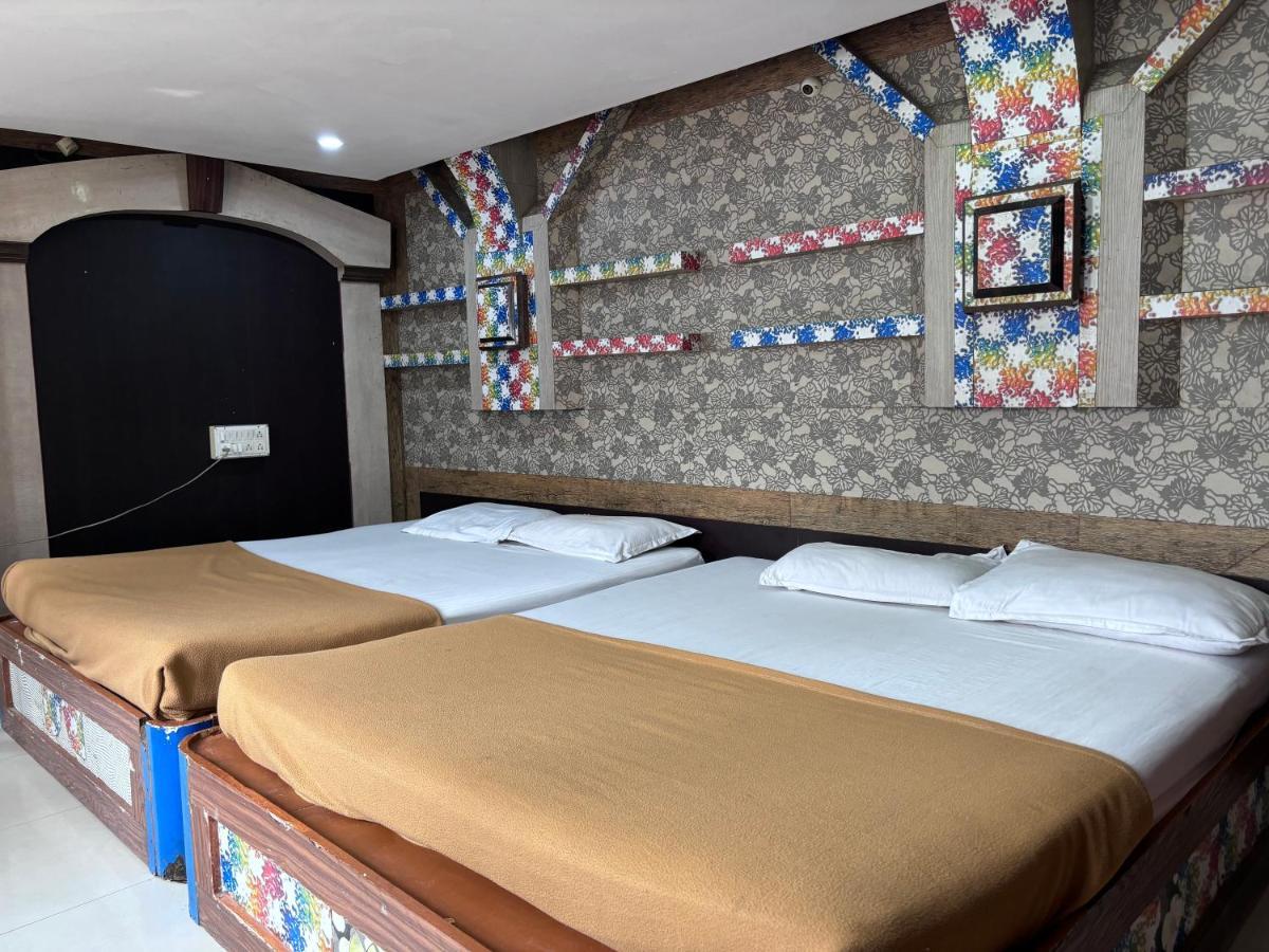 Hotel Raj Empire Mysore Eksteriør billede