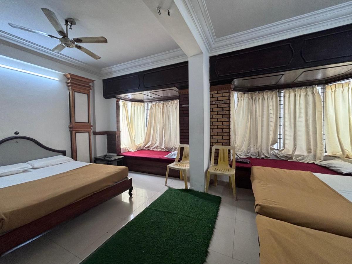 Hotel Raj Empire Mysore Eksteriør billede
