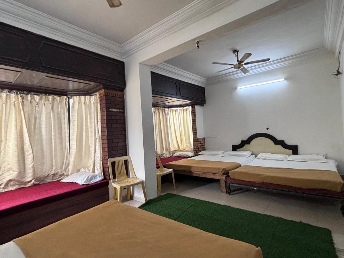 Hotel Raj Empire Mysore Eksteriør billede