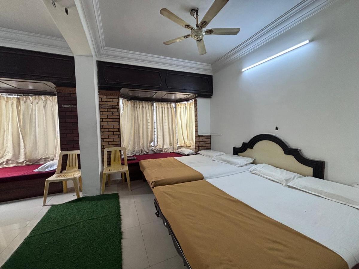 Hotel Raj Empire Mysore Eksteriør billede
