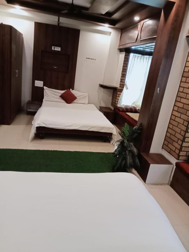 Hotel Raj Empire Mysore Eksteriør billede