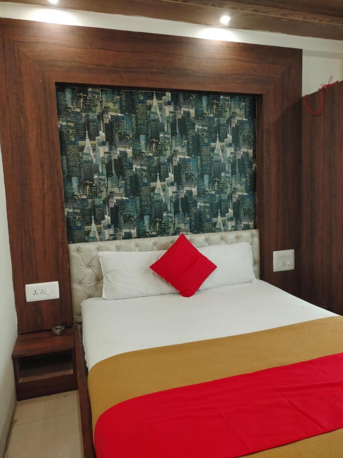 Hotel Raj Empire Mysore Eksteriør billede